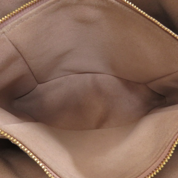 Louis Vuitton Coussin PM Handbag Lambskin Noir - Picture 6 of 10